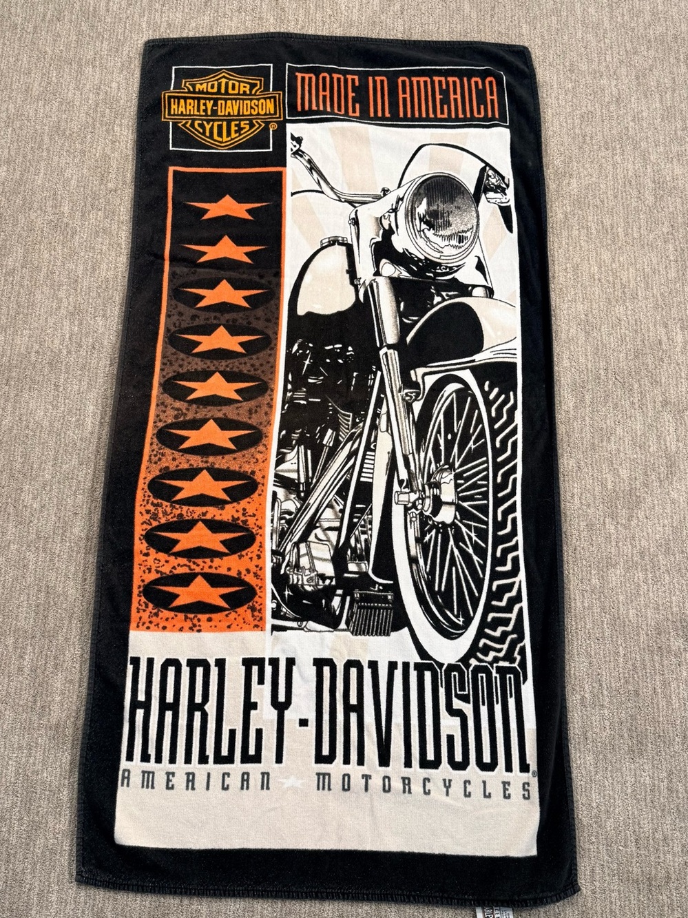 VTG Harley-Davidson 'Made in America' Graphic Beach Towel - Black & Orange